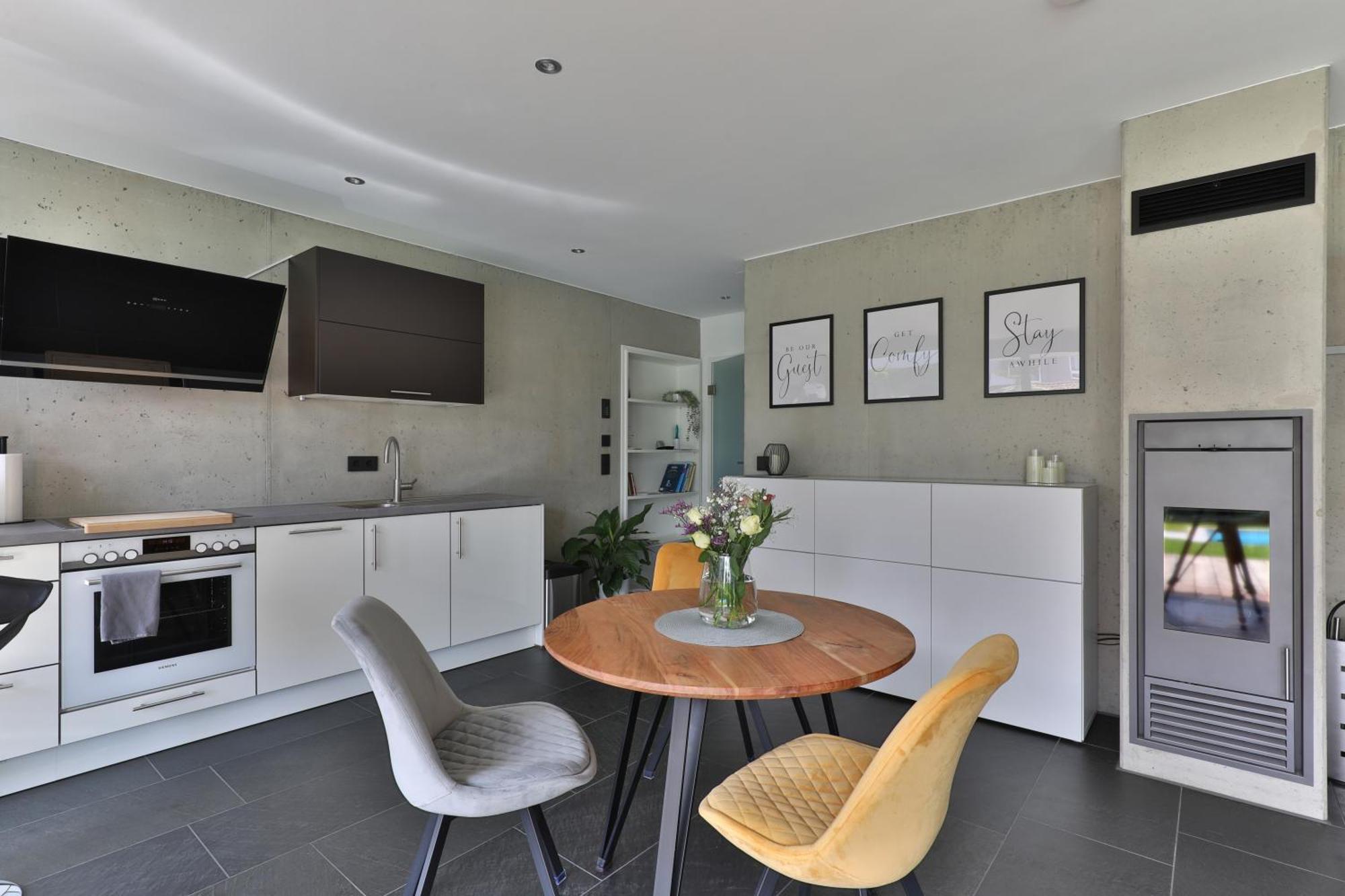 Modernes Studio-Apartment Gersthofen Ngoại thất bức ảnh