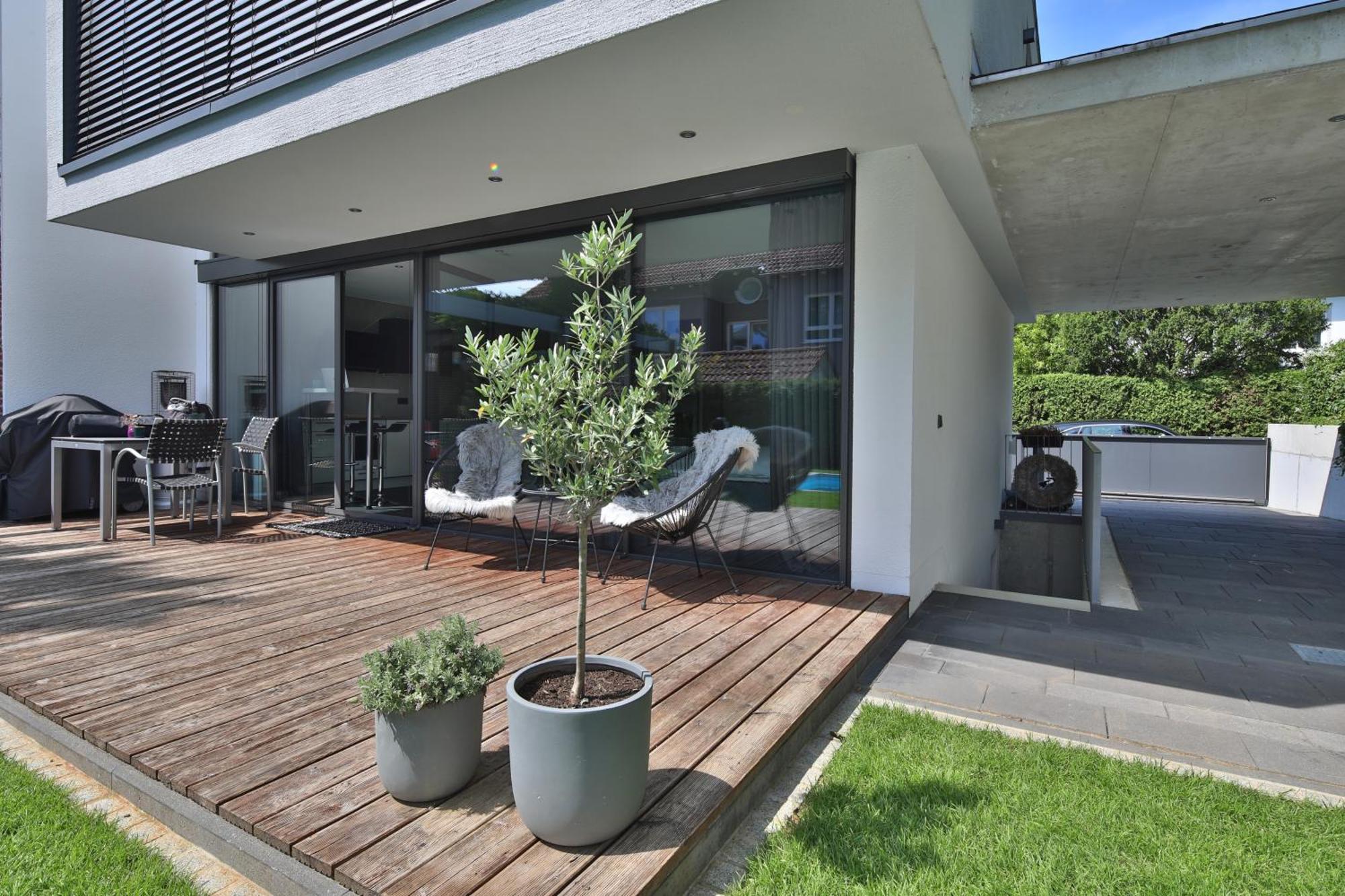 Modernes Studio-Apartment Gersthofen Ngoại thất bức ảnh