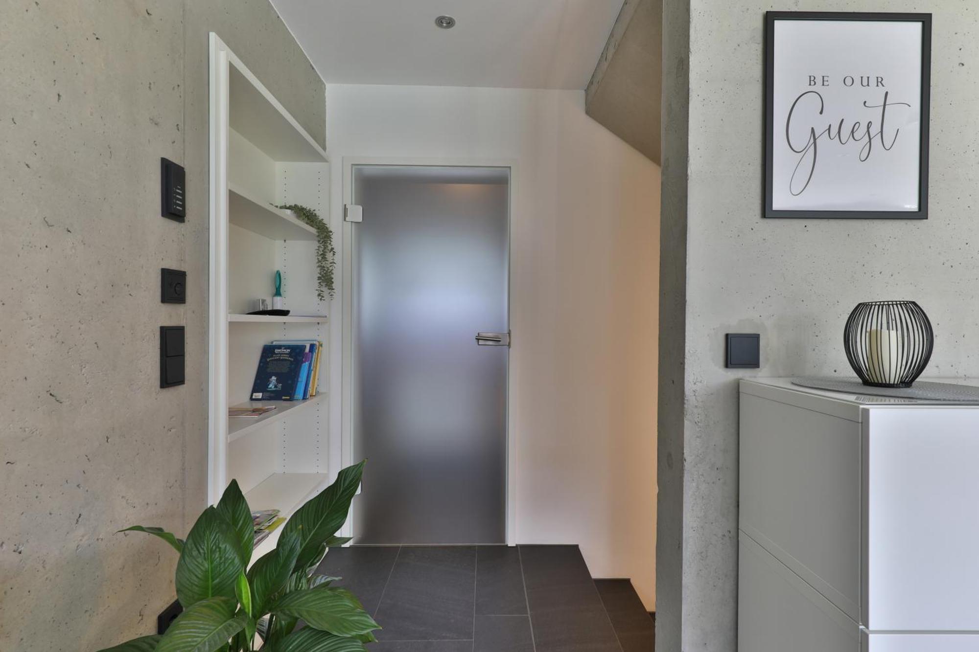 Modernes Studio-Apartment Gersthofen Ngoại thất bức ảnh