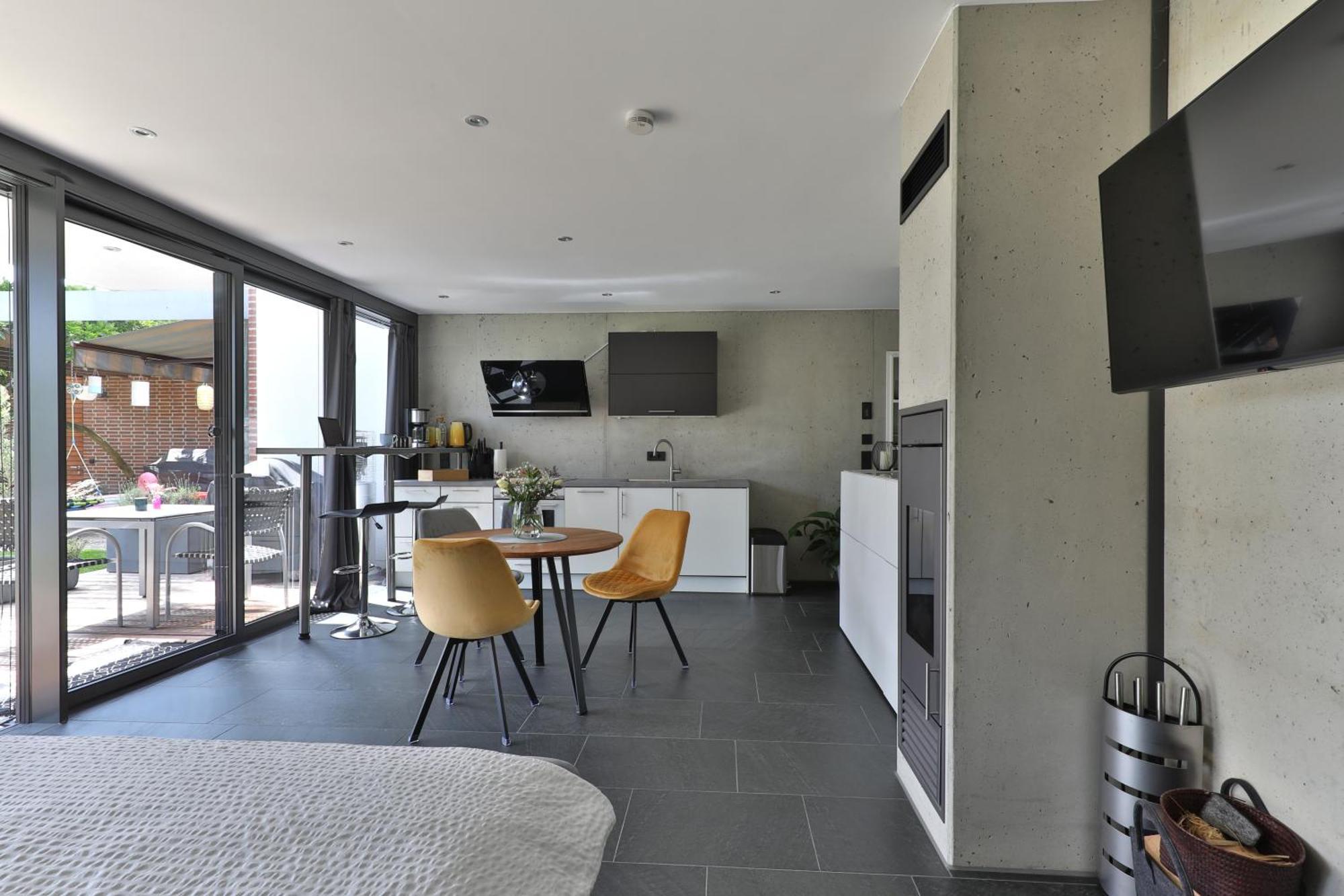 Modernes Studio-Apartment Gersthofen Ngoại thất bức ảnh